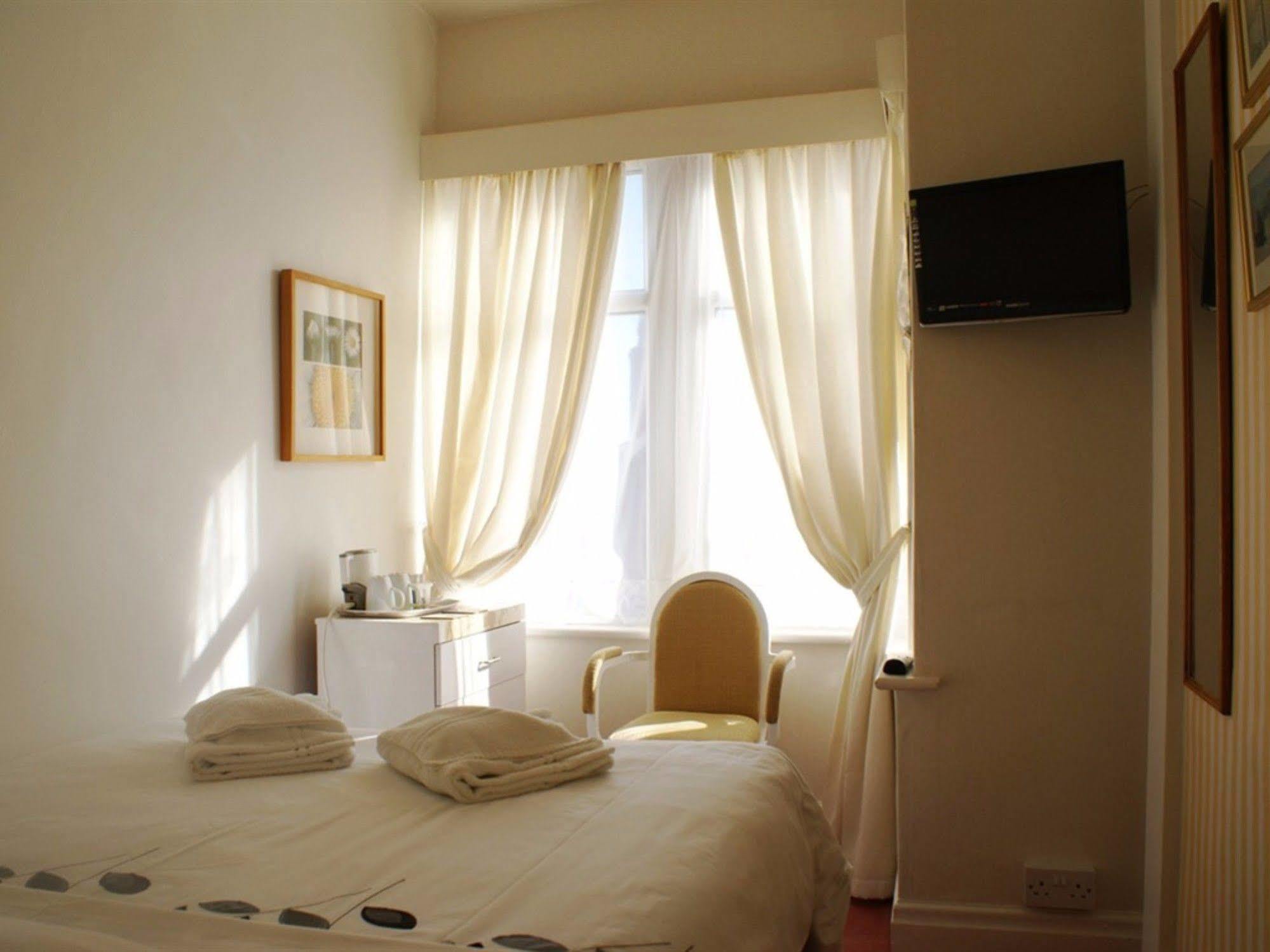 בלקפול The Highfield Private Hotel מראה חיצוני תמונה
